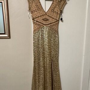 Elegant Gold Backless Dress